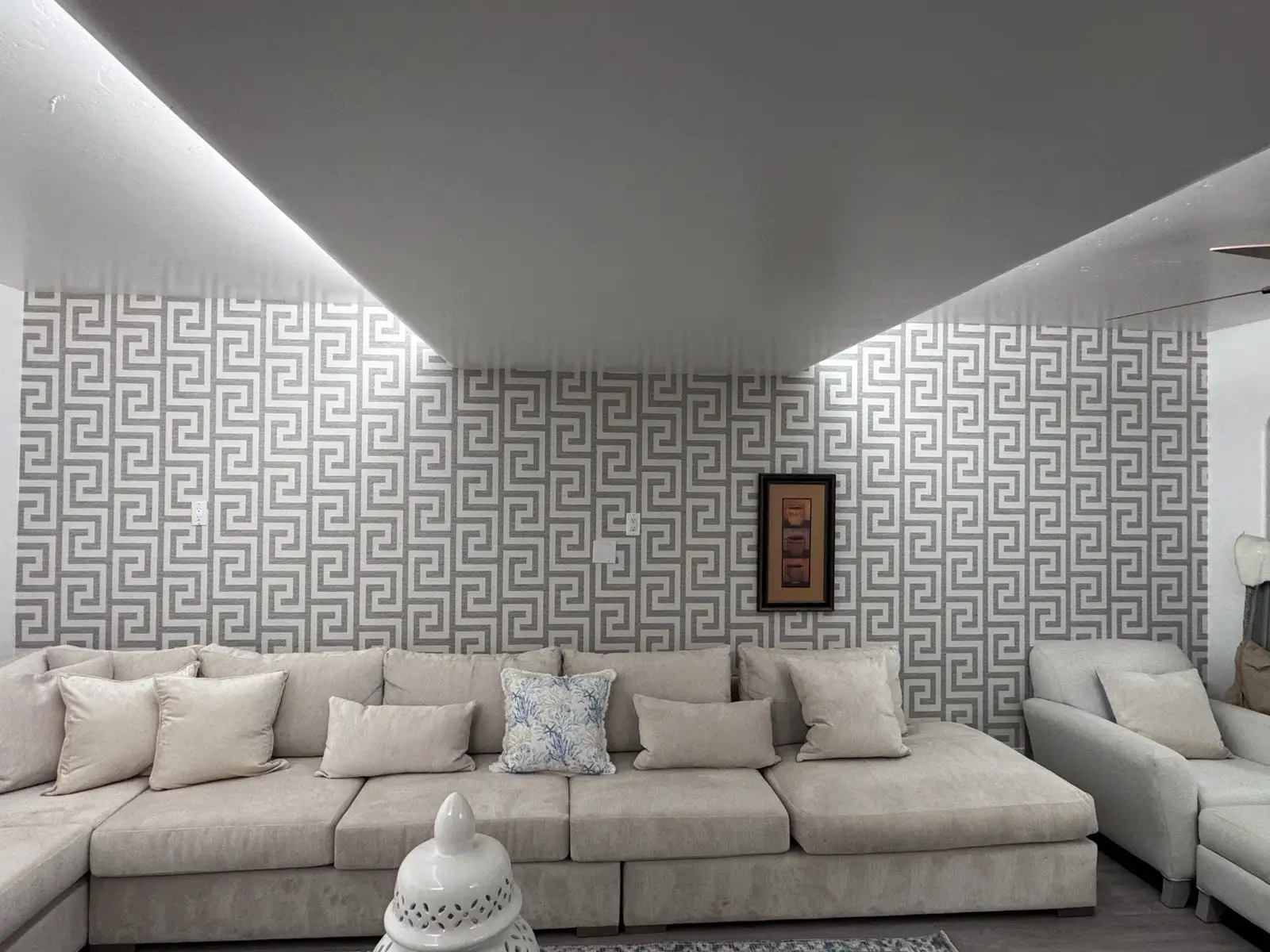 Living room wallpaper